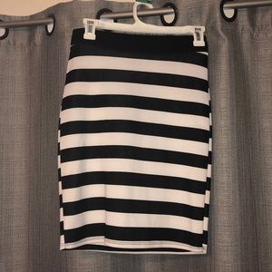 Black and white striped pencil skirt